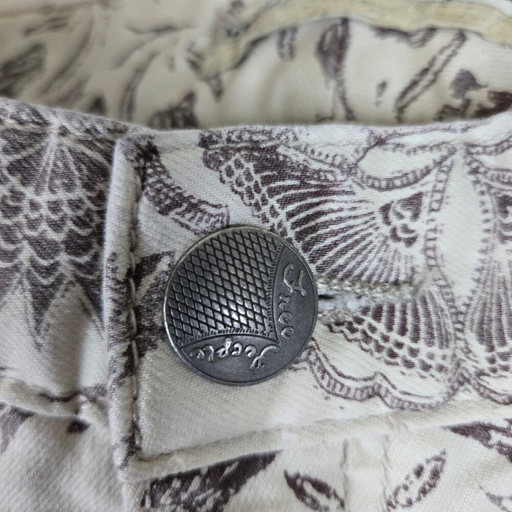 Free People Sundial Fun Print Jeans Womens size 26 0693 - Picture 4 of 11
